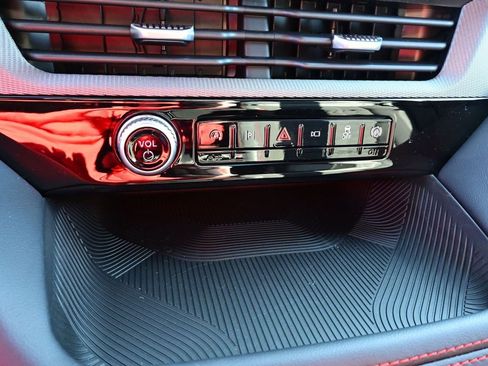 New 2026 Ford Explorer ST-Line w/ ST-Line Street Pack image 38