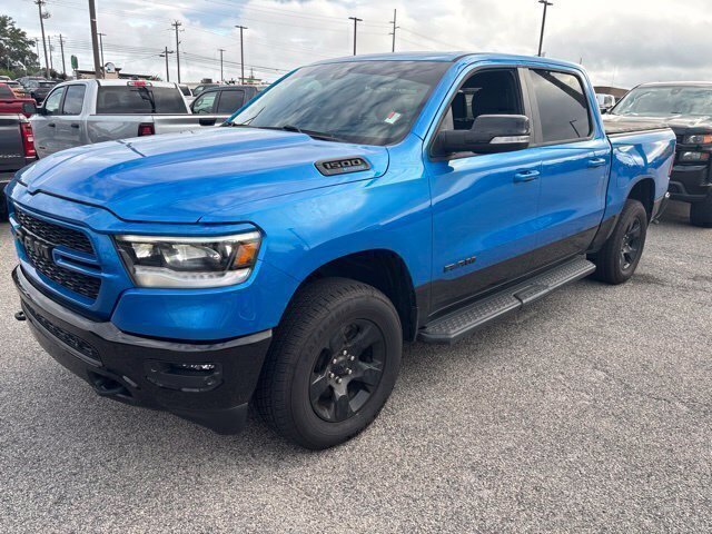 Used 2022 RAM 1500 Big Horn AWD/4WD image 3