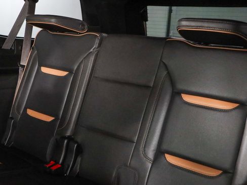 Used 2023 GMC Yukon XL AT4 w/ AT4 Premium Plus Package image 30