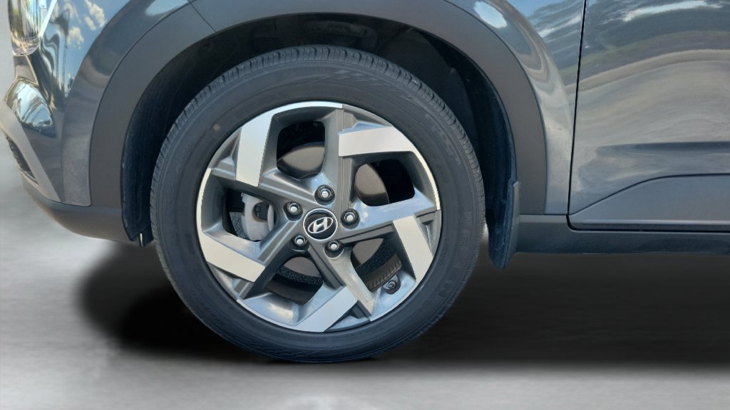 Certified 2023 Hyundai Venue SEL FWD image 25
