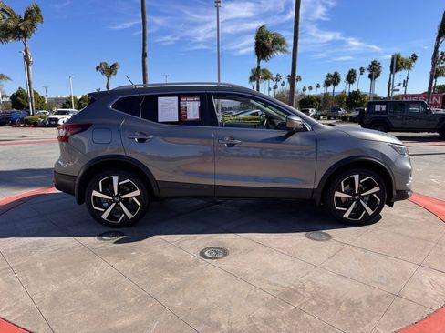 Certified 2020 Nissan Rogue Sport SL w/ Premium Package image 9