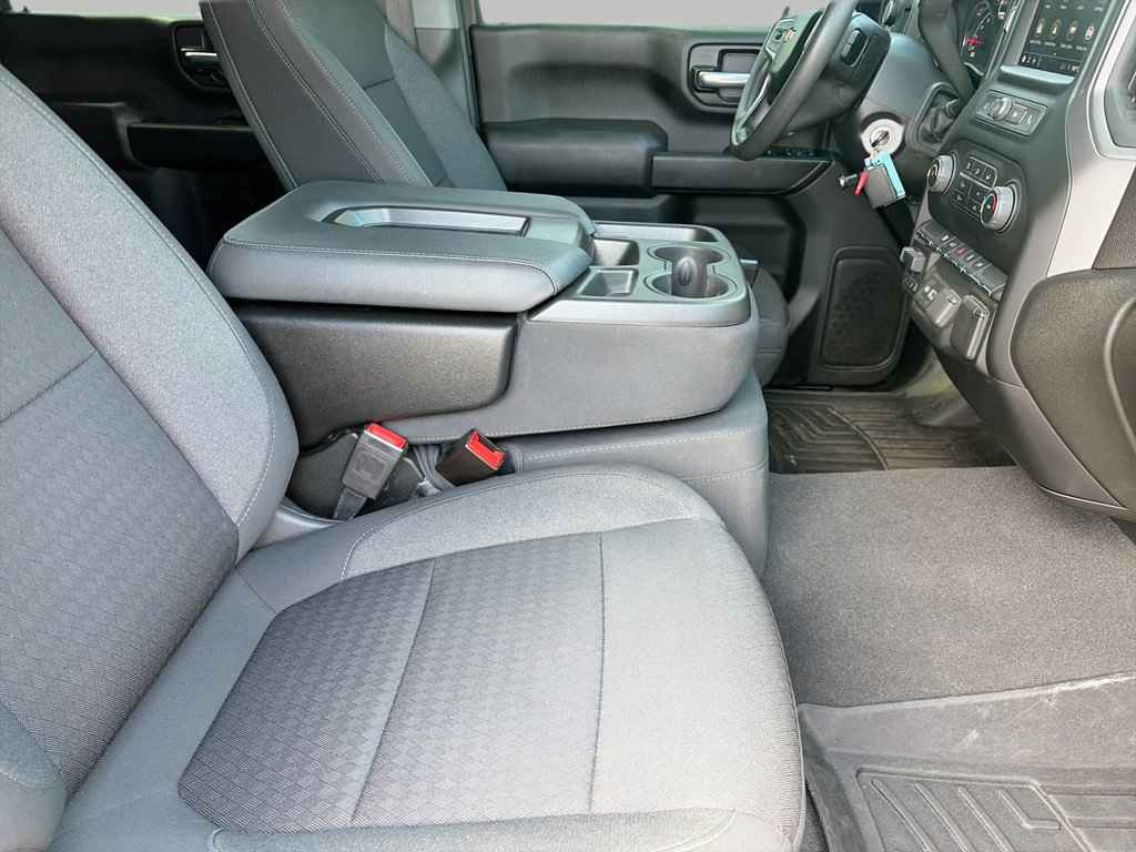 Used 2022 Chevrolet Silverado 2500 Custom w/ Custom Value Package AWD/4WD image 8