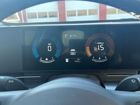 Used 2025 Hyundai Kona SEL image 37