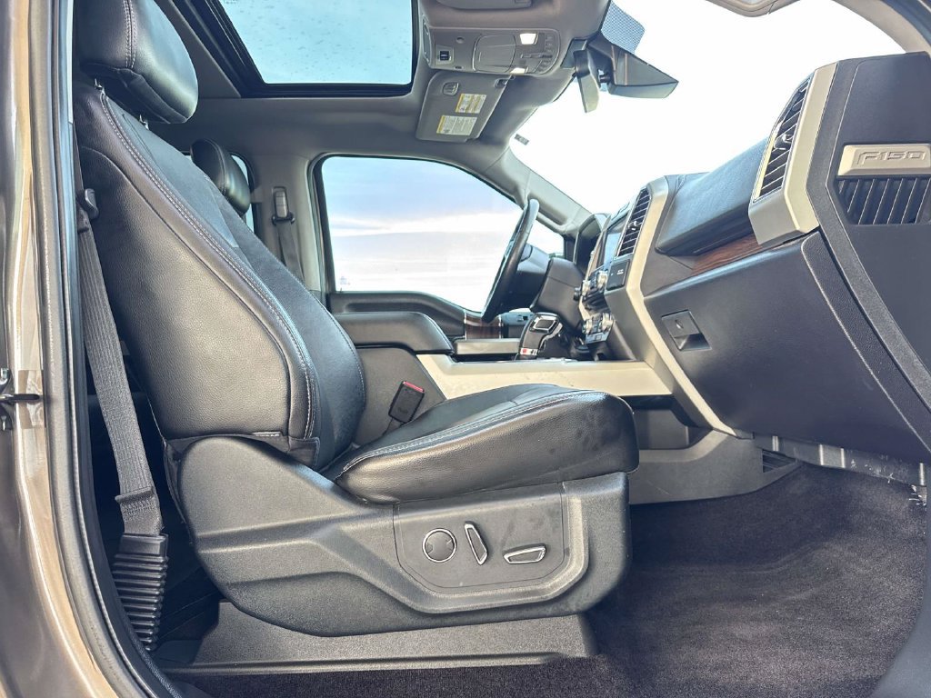 Used 2015 Ford F150 Lariat w/ Equipment Group 502A Luxury AWD/4WD image 21
