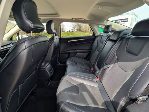 Used 2018 Ford Fusion Titanium image 21