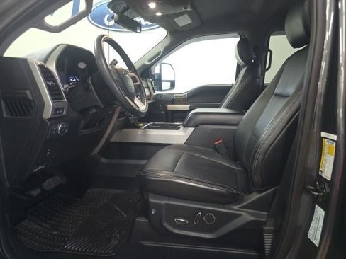 Used 2019 Ford F250 Lariat w/ Chrome Package AWD/4WD image 28