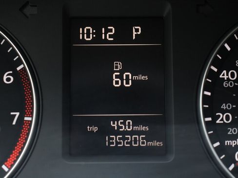 Used 2014 Volkswagen Passat 2.5 S FWD image 7