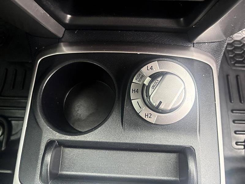 Used 2018 Toyota 4Runner SR5 Premium AWD/4WD image 29