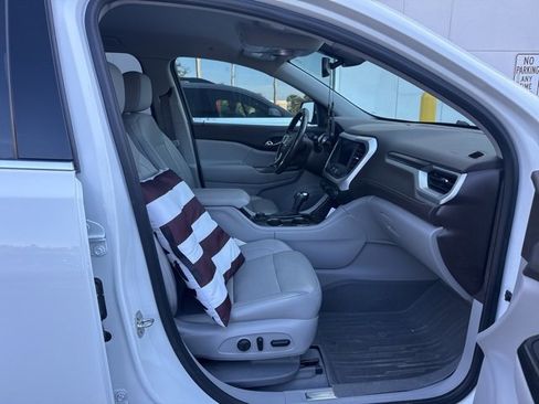 Used 2019 GMC Acadia SLT image 5