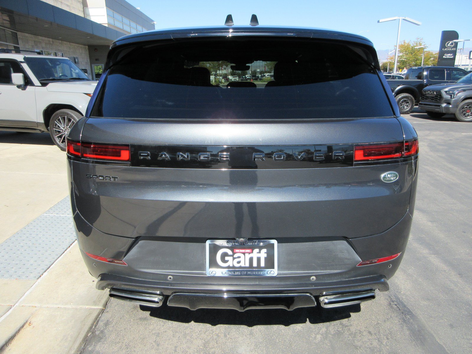 Used 2023 Land Rover Range Rover Sport SE AWD/4WD image 7