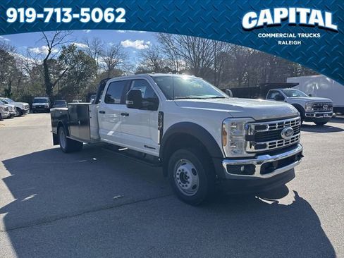 New 2025 Ford F450 XL image 2