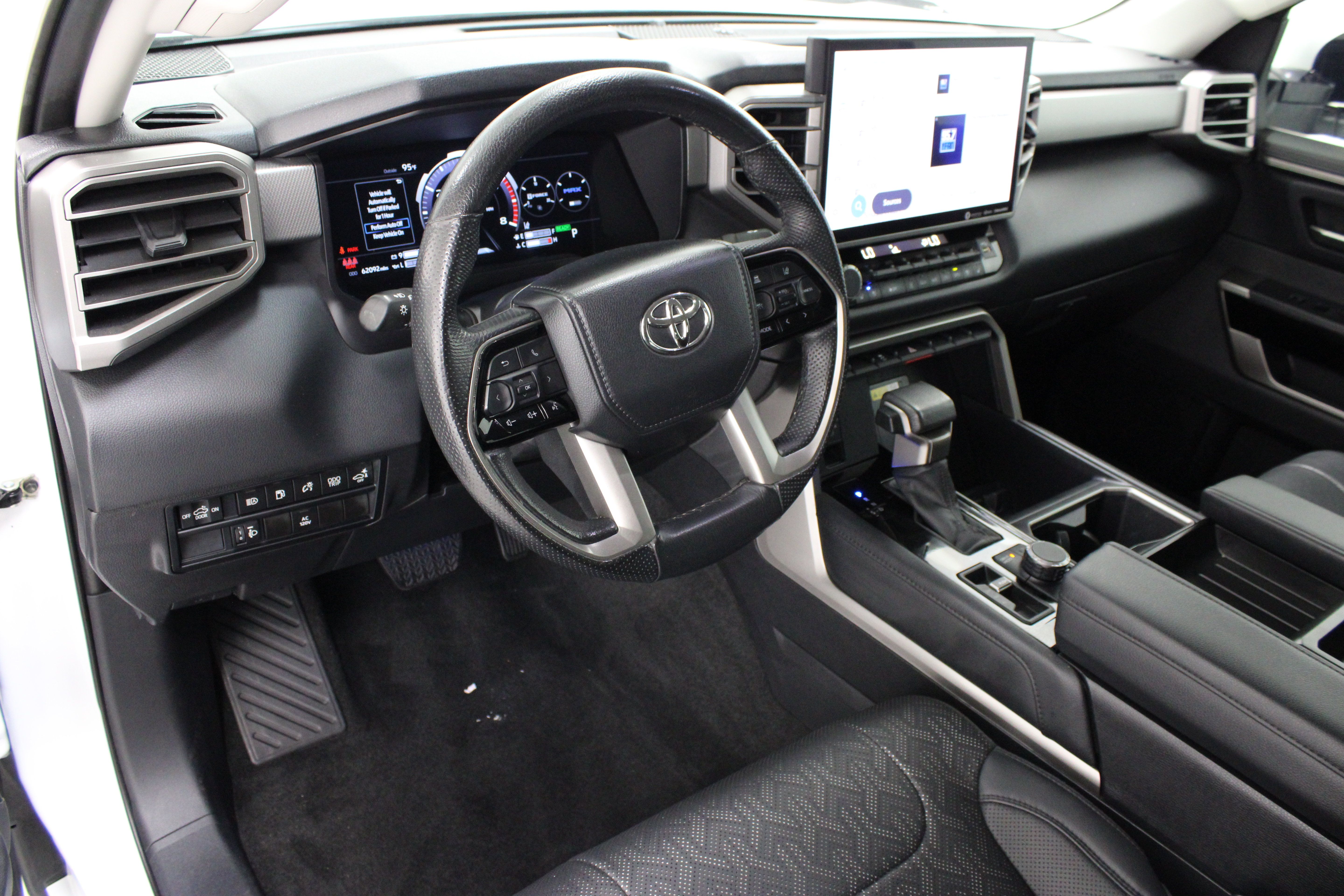Used 2024 Toyota Tundra Limited w/ Power Package AWD/4WD image 14