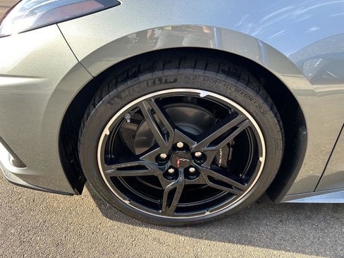 Used 2024 Chevrolet Corvette Stingray Preferred Conv w/ Battery Protection Package RWD image 11