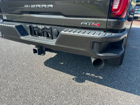 Used 2022 GMC Sierra 2500 AT4 w/ Gooseneck/5TH Wheel Package image 8