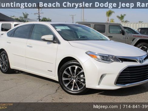 Used 2016 Toyota Avalon XLE Premium image 1