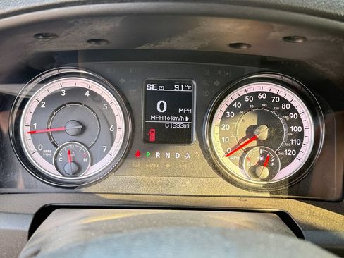 Used 2024 RAM 1500 Warlock AWD/4WD image 13