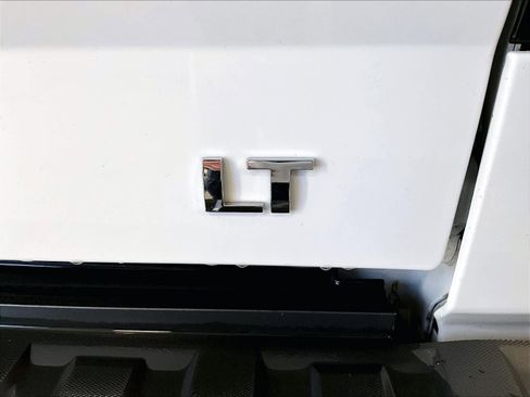 Used 2018 Chevrolet Silverado 1500 LT image 29