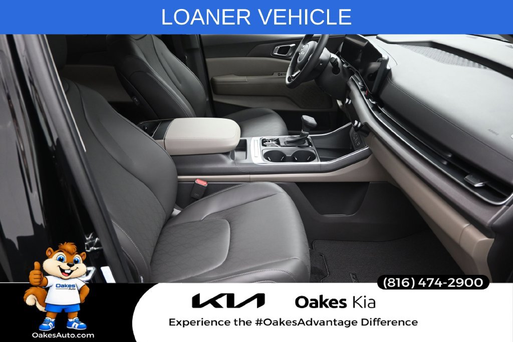 Used 2026 Kia Carnival EX FWD image 36