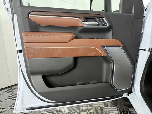 New 2026 GMC Sierra 2500 Denali Ultimate image 9