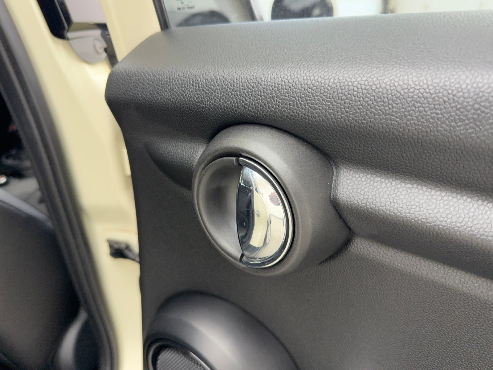 Used 2020 MINI Cooper 4-Door Hardtop FWD image 39