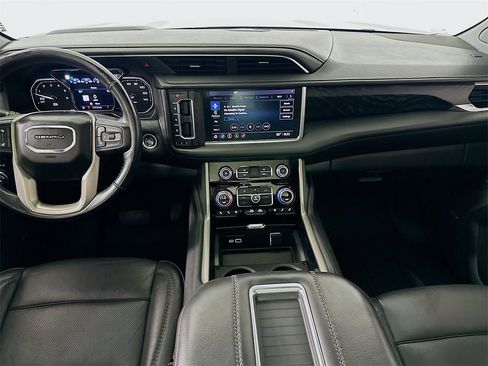 Used 2021 GMC Yukon Denali w/ Denali Premium Package image 19