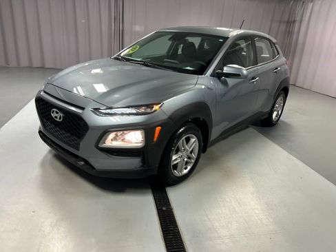 Used 2021 Hyundai Kona SE FWD image 3