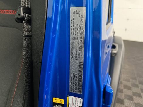 Used 2024 Jeep Wrangler Rubicon image 19