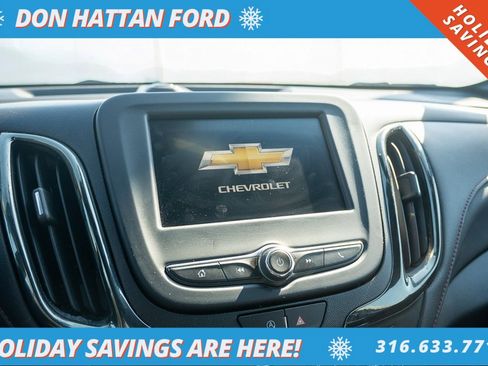 Used 2022 Chevrolet Equinox RS w/ LPO, Floor Liner Package image 7