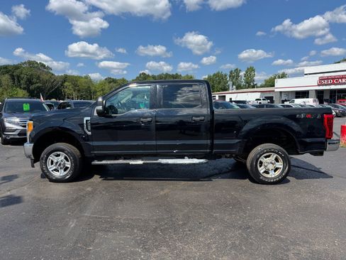 Used 2017 Ford F250 XLT w/ Camper Package AWD/4WD image 2