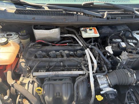 Used 2013 Ford Transit Connect XLT image 19