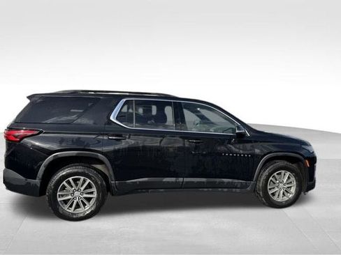 Used 2023 Chevrolet Traverse LT w/ Rear Camera Mirror Package image 45