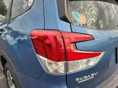 Used 2024 Subaru Forester Premium image 10