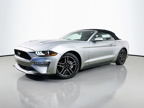 Used 2020 Ford Mustang Premium image 3