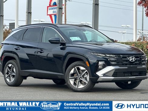 New 2026 Hyundai Tucson SEL image 1