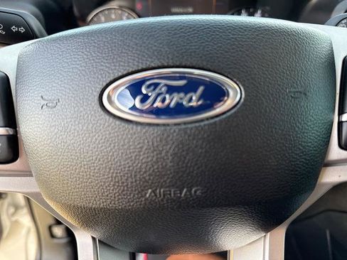 Certified 2022 Ford Explorer XLT image 27