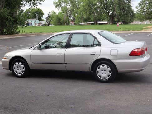 Used 1998 Honda Accord LX image 8