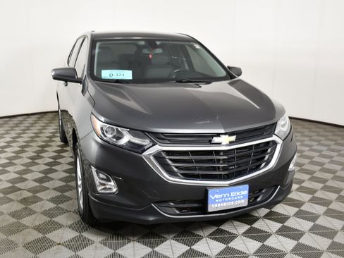 Used 2018 Chevrolet Equinox LT AWD/4WD image 3