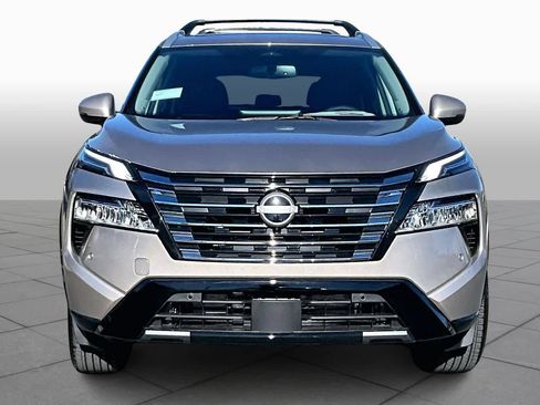 New 2026 Nissan Rogue Platinum image 3