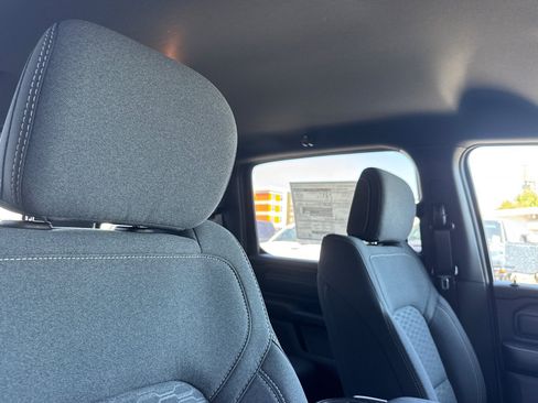 New 2026 RAM 1500 Express AWD/4WD image 15