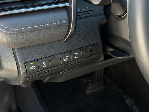 Used 2024 Toyota Camry SE FWD image 21