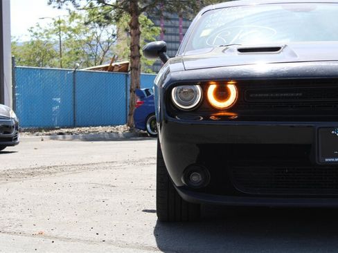 Used 2018 Dodge Challenger SXT w/ Blacktop Package RWD image 5