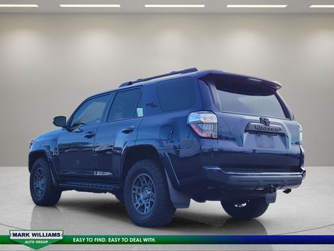 Used 2019 Toyota 4Runner TRD Off-Road Premium AWD/4WD image 6