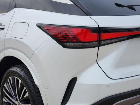 Certified 2025 Lexus RX 350 Premium Plus image 5