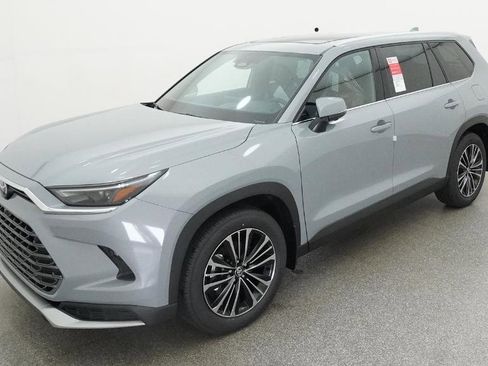 New 2026 Toyota Grand Highlander AWD Hybrid image 1