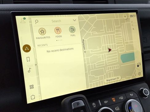 New 2026 Land Rover Defender 110 X-Dynamic SE image 29