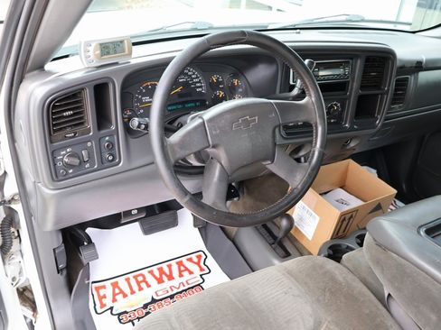 Used 2003 Chevrolet Silverado 2500 LS w/ Skid Plate Package image 21