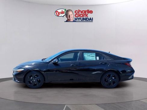 New 2026 Hyundai Elantra Sport FWD image 2