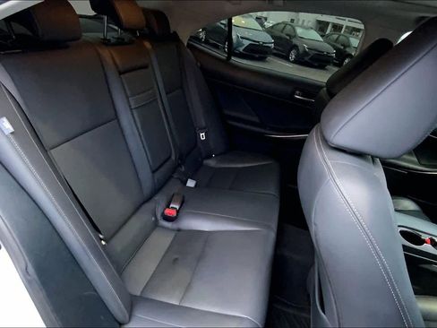 Used 2017 Lexus IS 200t image 19