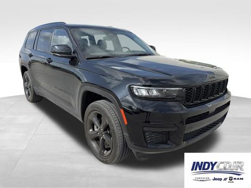 Used 2023 Jeep Grand Cherokee L Laredo AWD/4WD image 3