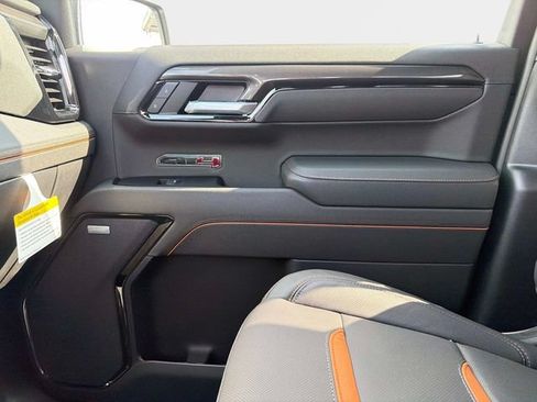 New 2026 GMC Sierra 1500 AT4 w/ AT4 Premium Package AWD/4WD image 22